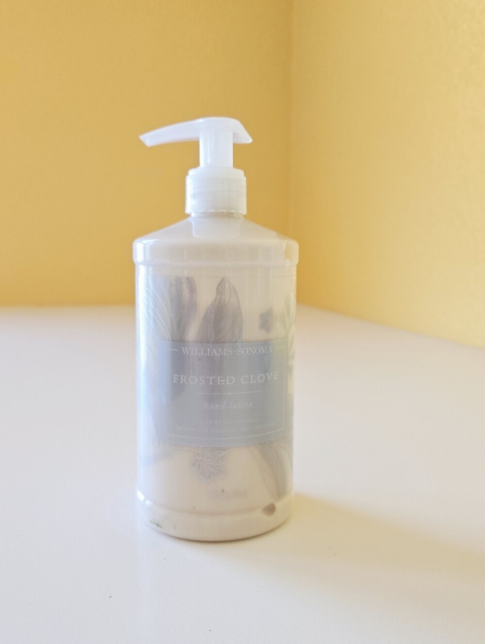 Williams Sonoma Frosted Clove Hand Lotion 16oz Clementine Clove Vetiver Pump